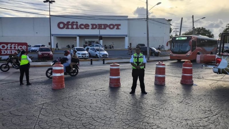 🚨 CIERRES VIALES POR MANIFESTACIÓN EN EL CENTRO DE CANCÚN