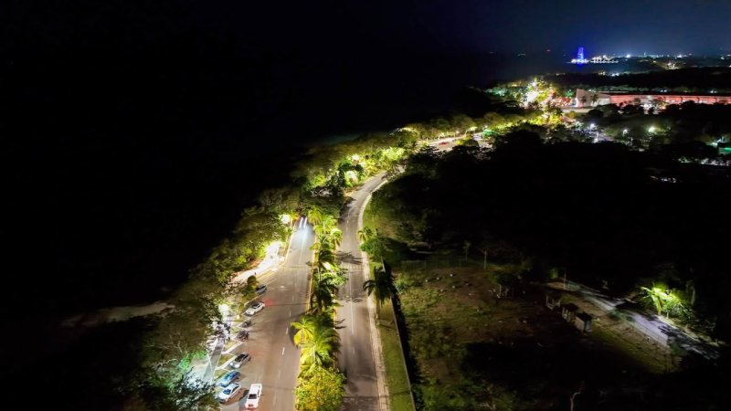 Completa primera fase de alumbrado LED en Boulevard Bahía de Chetumal