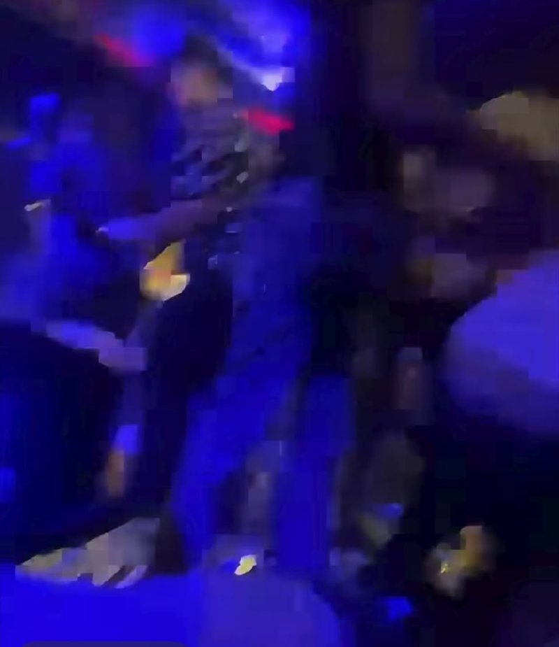 Hombre dispara contra fachada de bar en Villahermosa
