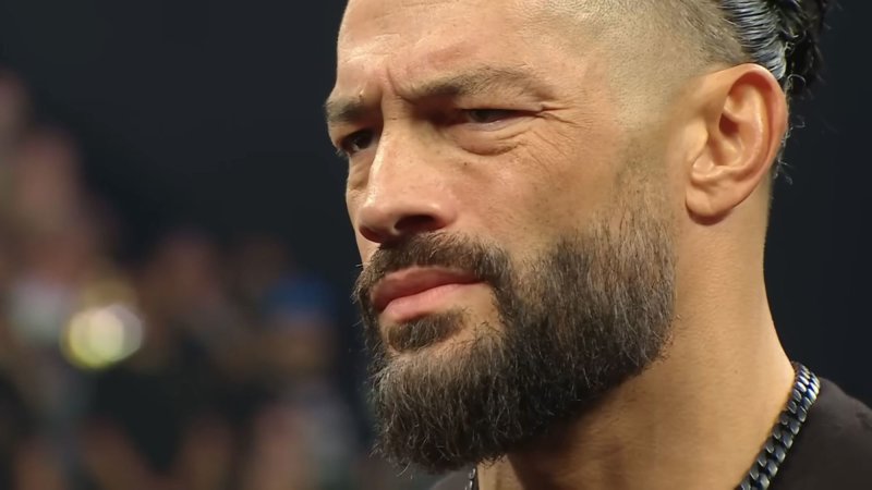 WWE Raw: Penta pierde frente a Roman Reigns en México