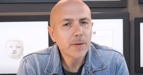 El médico Carlos Jaramillo recomienda caminar tras comer