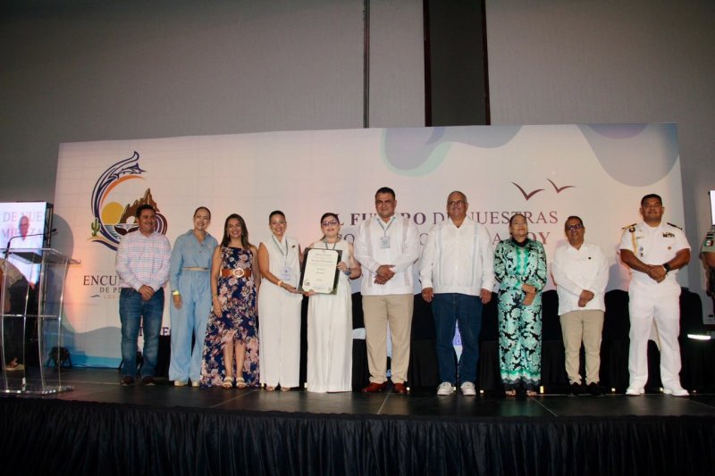 El trabajo por las playas de Isla Mujeres da resultados al recibir por cuarto año consecutivo el distintivo Playa Platino