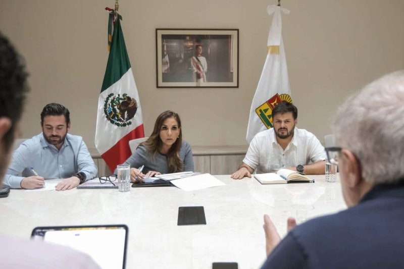 Quintana Roo refuerza estrategia contra el sargazo